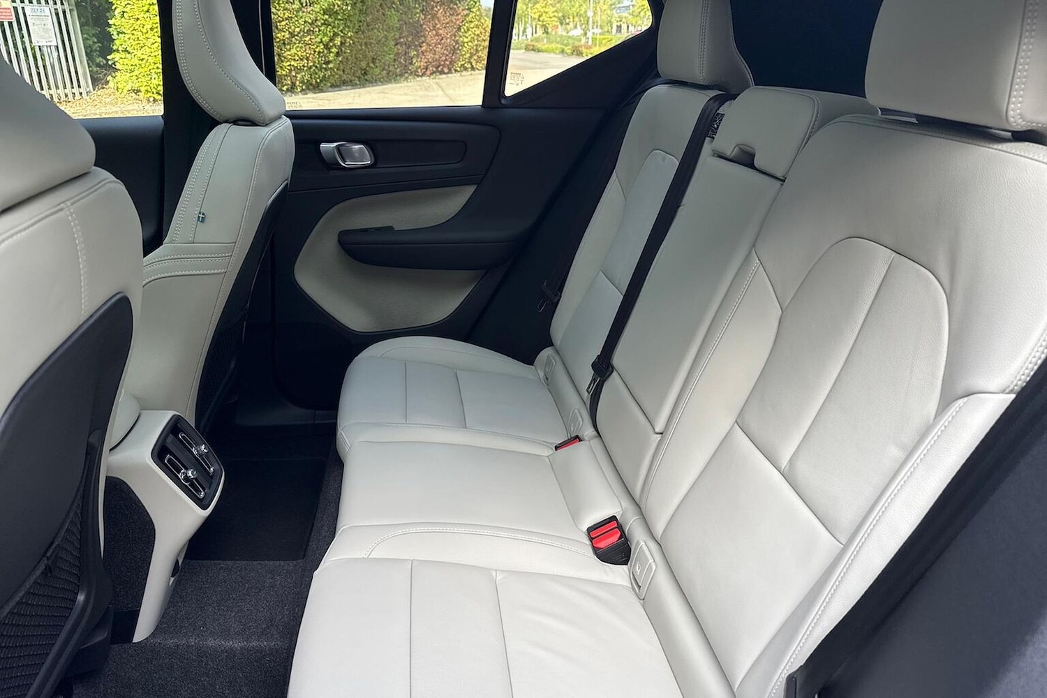 Used Volvo XC40 2025 for sale - 76076409: Photo 16