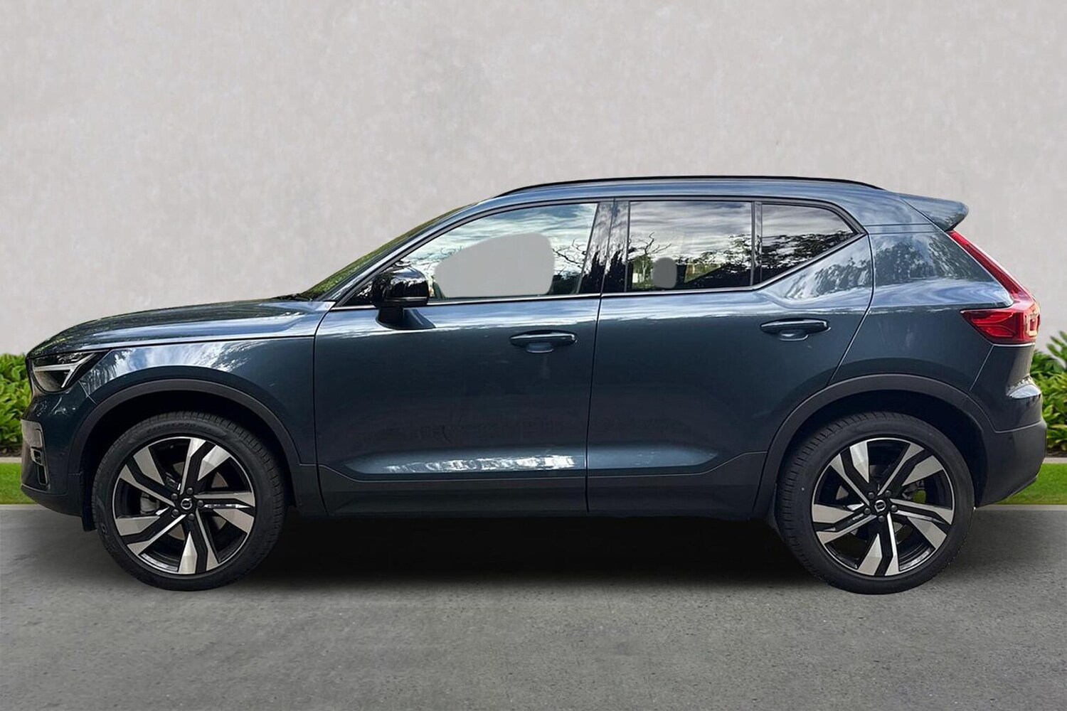Used Volvo XC40 2025 for sale - 76076409: Photo 19