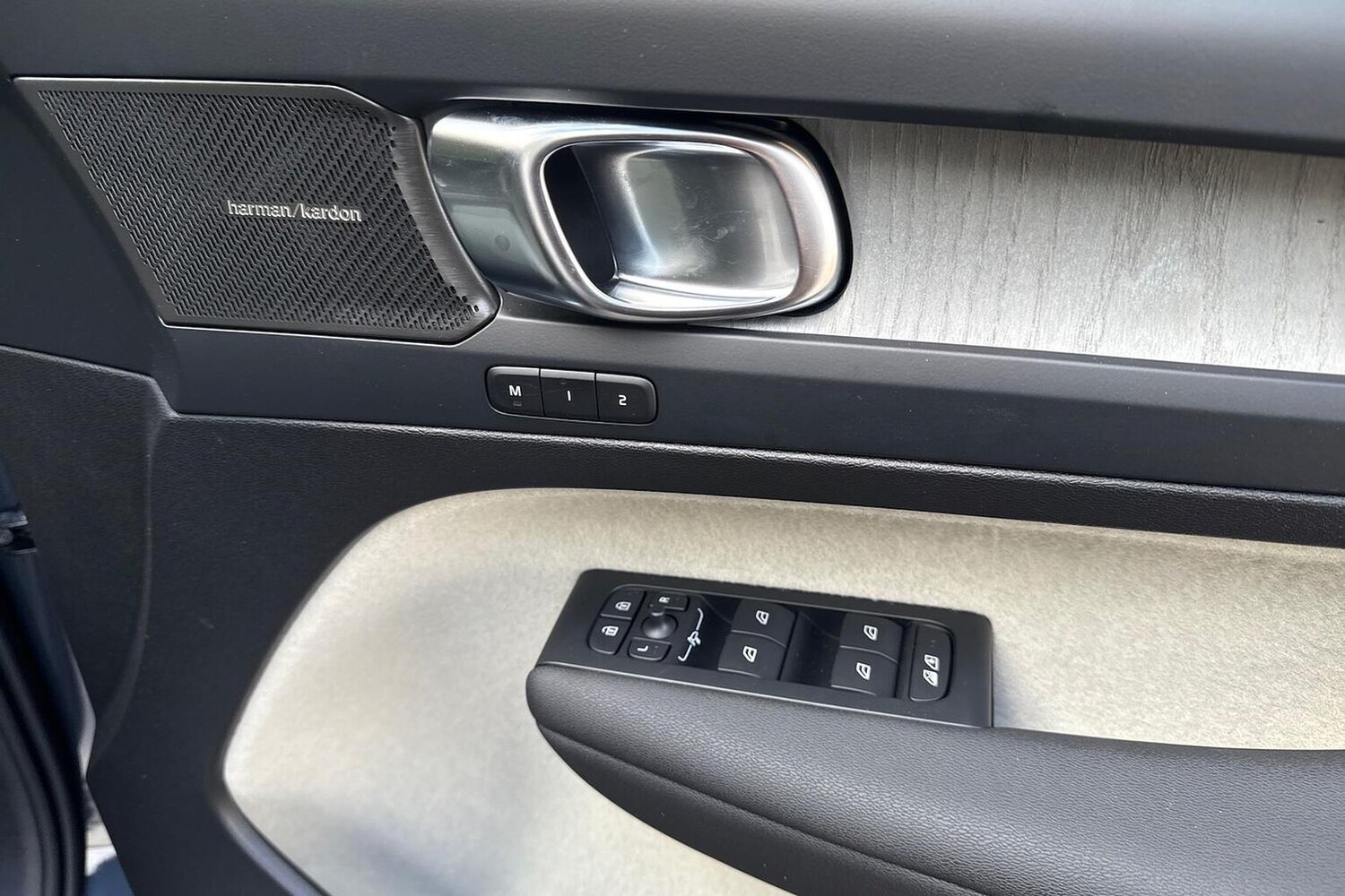 Used Volvo XC40 2025 for sale - 76076409: Photo 21