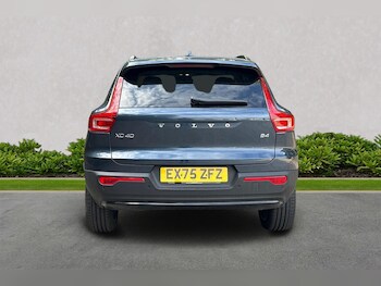 Used Volvo XC40 2025 for sale - 76076409: Photo 4