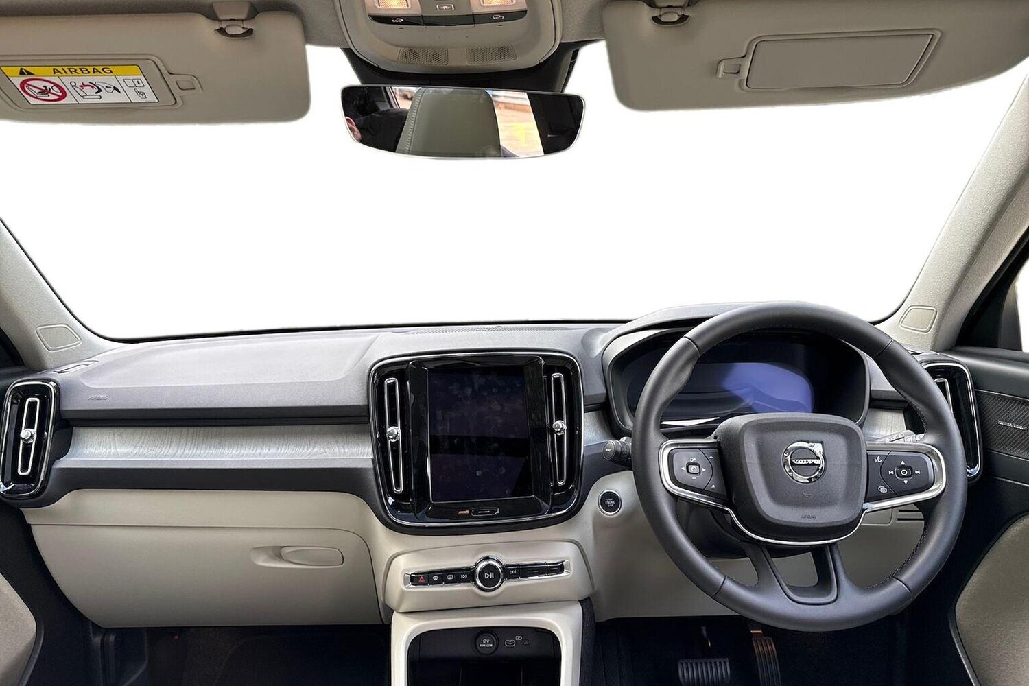 Used Volvo XC40 2025 for sale - 76076409: Photo 8
