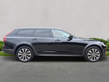 Used Volvo V90 2022 for sale - 76164968: Photo