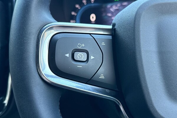 Used Volvo XC40 2022 for sale - 76170665: Photo 25