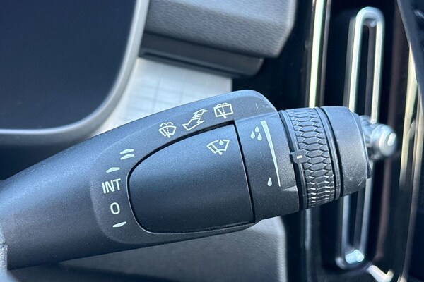 Used Volvo XC40 2022 for sale - 76170665: Photo 27