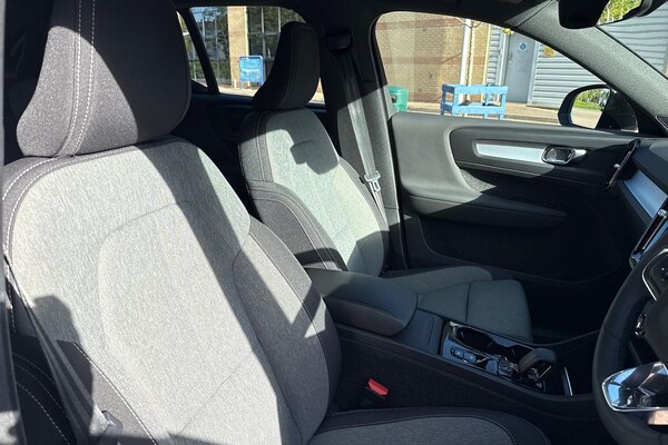 Used Volvo XC40 2022 for sale - 76170665: Photo 35