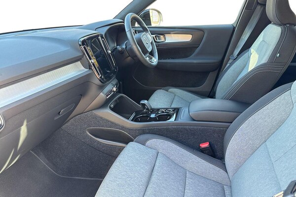 Used Volvo XC40 2022 for sale - 76170665: Photo 7