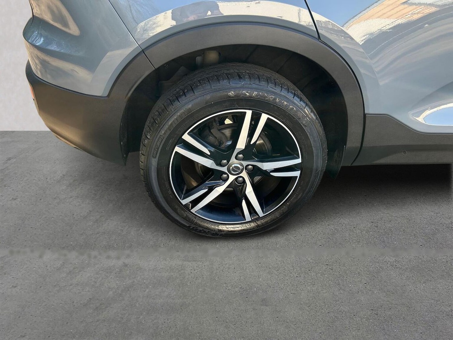 Used Volvo XC40 2021 for sale - 78192776: Photo 8