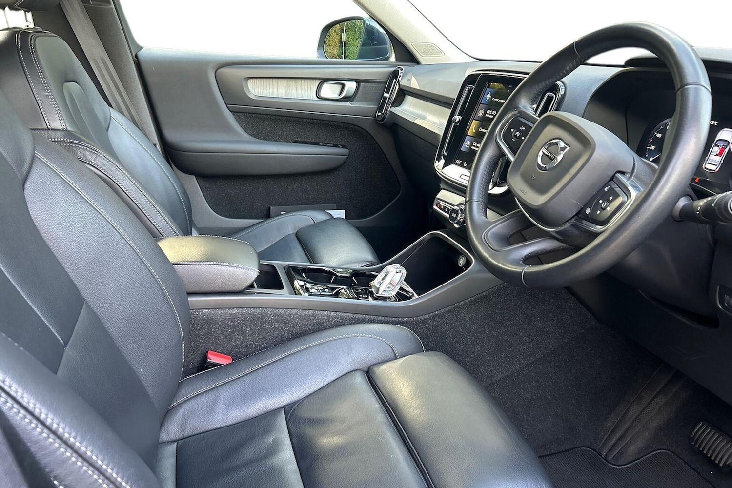Used Volvo XC40 2021 for sale - 76114316: Photo 15