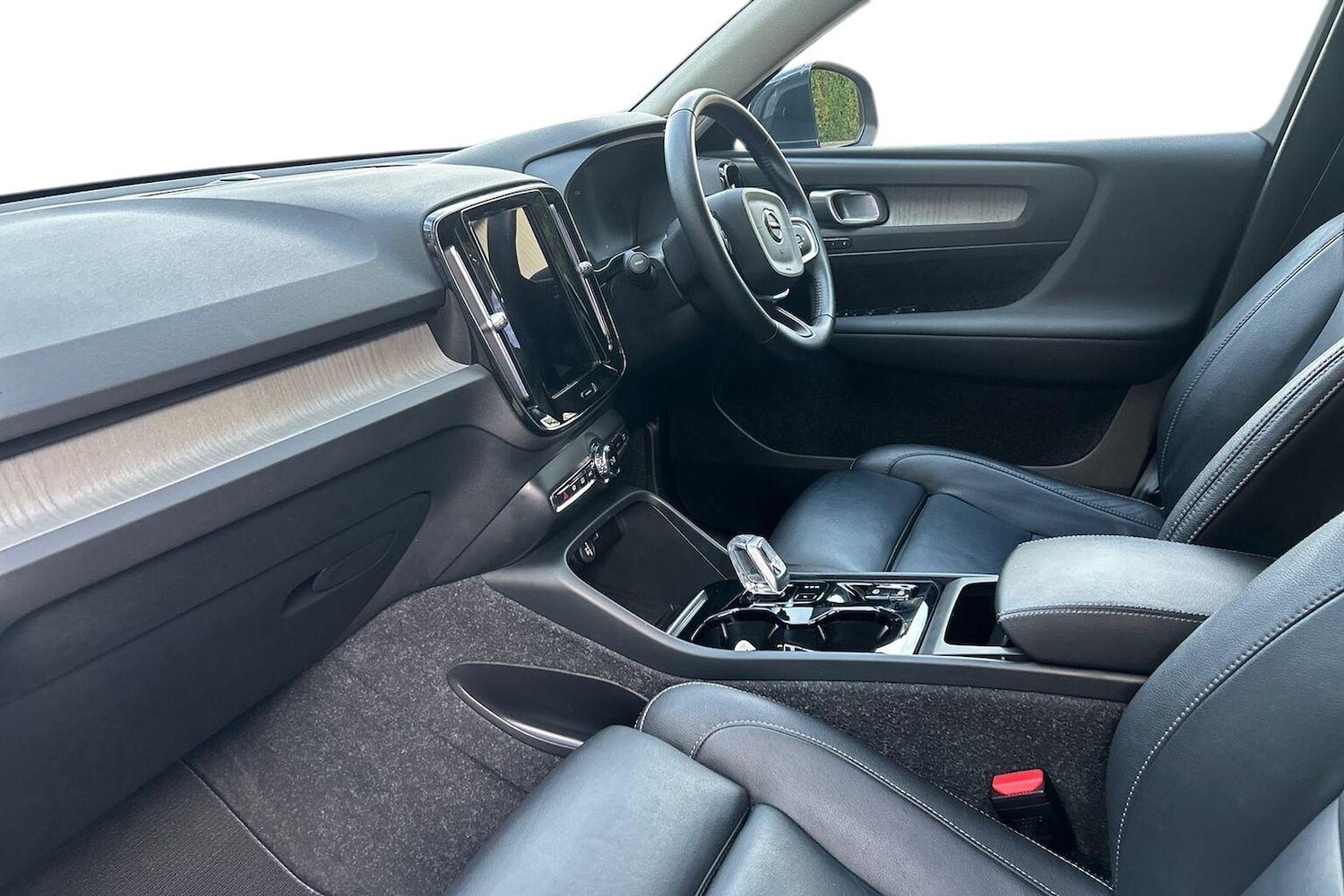 Used Volvo XC40 2021 for sale - 76114316: Photo 7