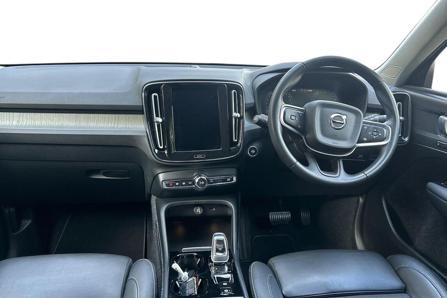 Used Volvo XC40 2021 for sale - 76114316: Photo 8