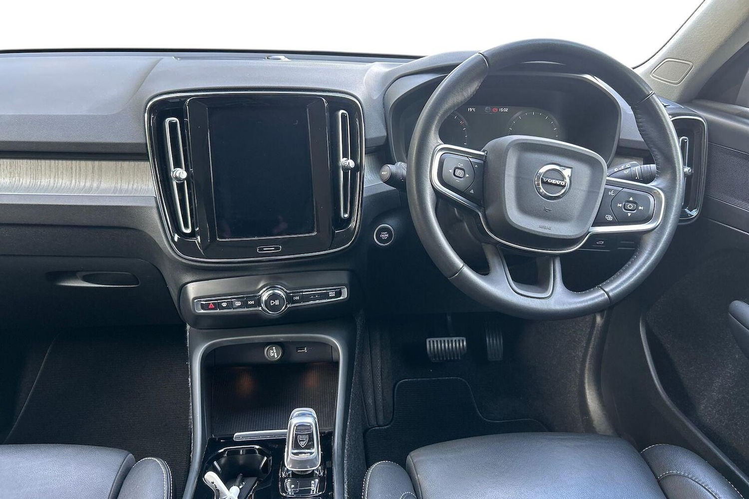 Used Volvo XC40 2021 for sale - 76114316: Photo 9
