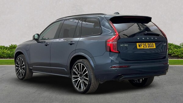 Used Volvo XC90 2025 for sale - 76107082: Photo 2