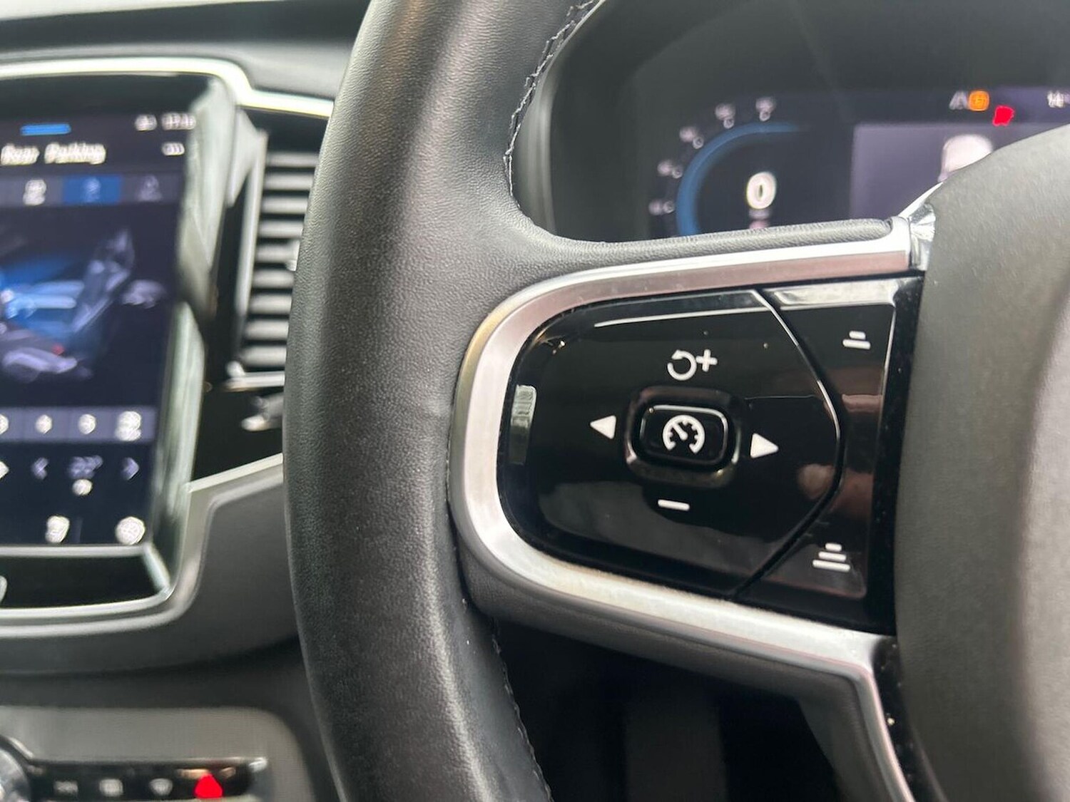 Used Volvo XC90 2023 for sale - 78192804: Photo 28