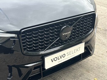 Used Volvo XC60 2024 for sale - 78952161: Photo