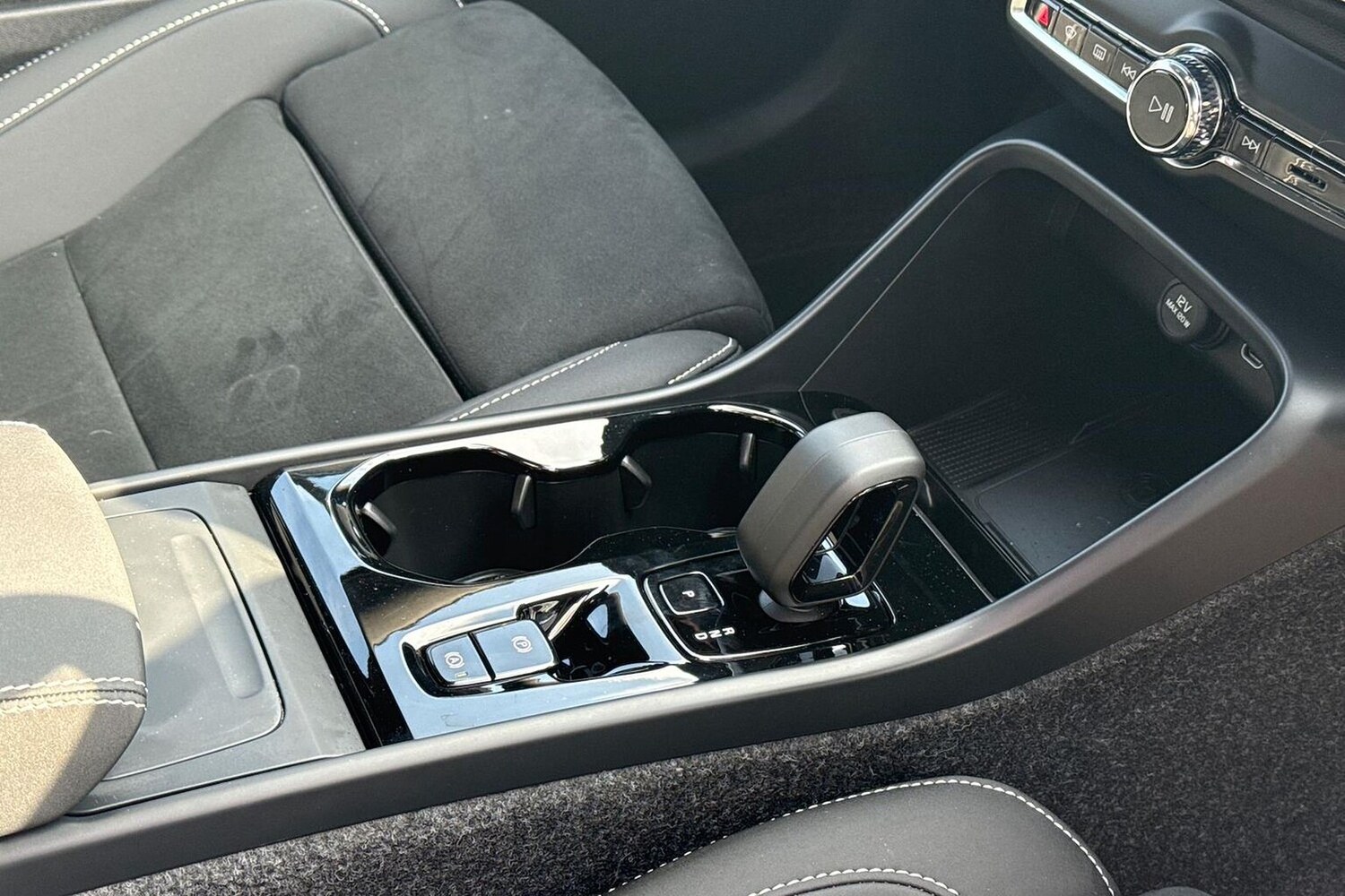 Used Volvo XC40 2025 for sale - 77984004: Photo 13