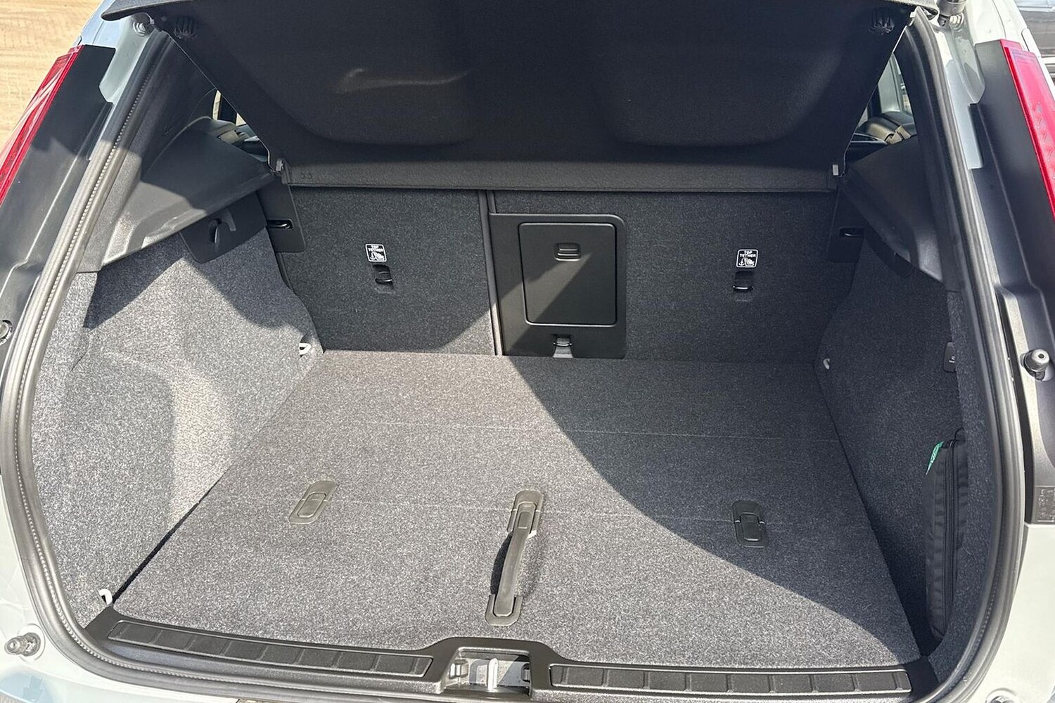 Used Volvo XC40 2025 for sale - 77984004: Photo 17