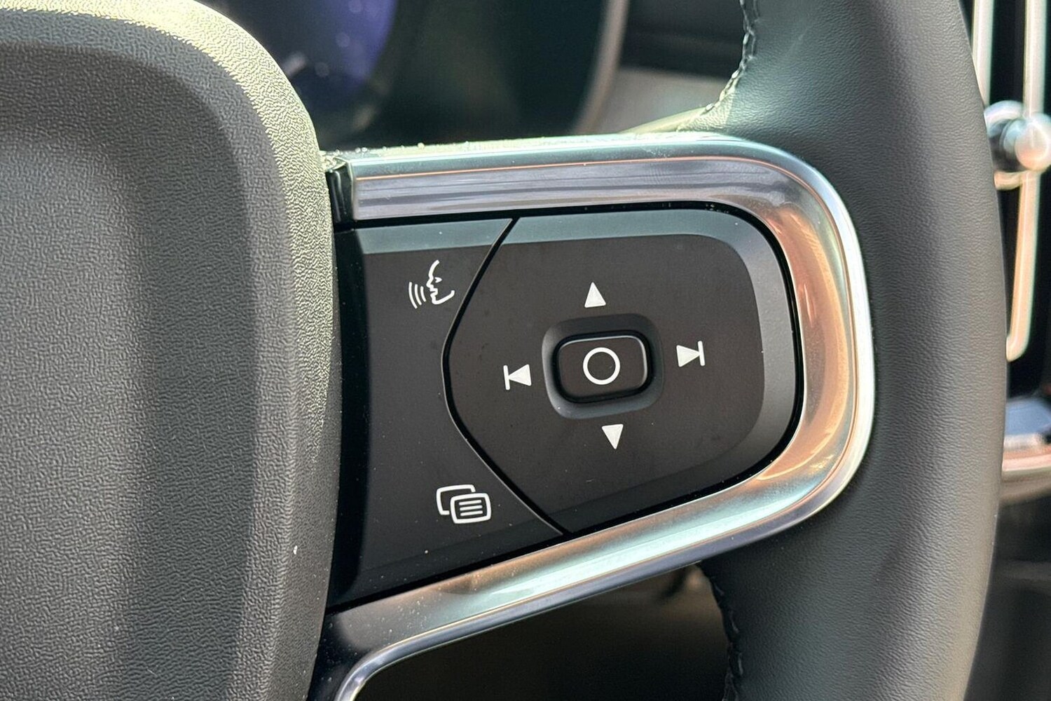 Used Volvo XC40 2025 for sale - 77984004: Photo 26