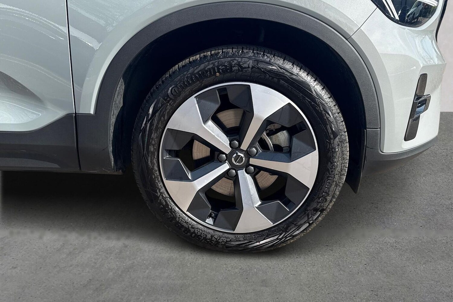 Used Volvo XC40 2025 for sale - 77984004: Photo 6