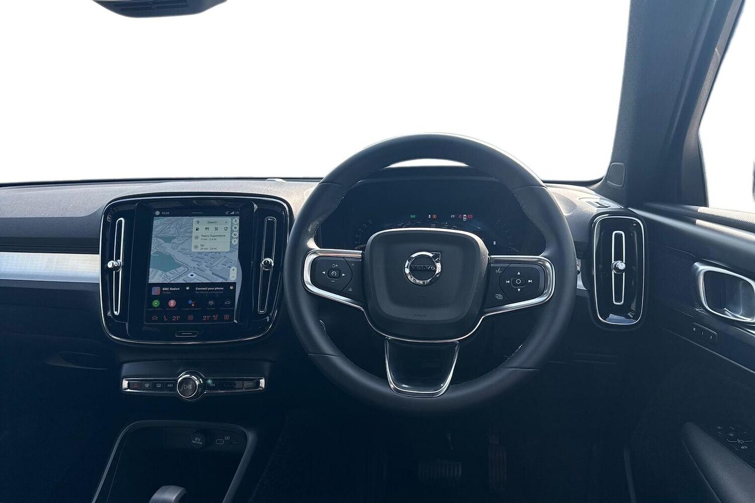 Used Volvo XC40 2025 for sale - 77984004: Photo 9