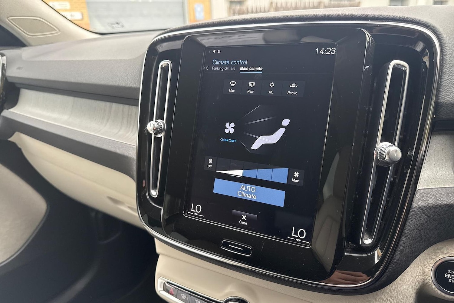 Used Volvo XC40 2020 for sale - 76655878: Photo 11