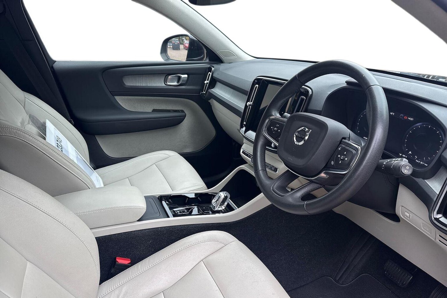 Used Volvo XC40 2020 for sale - 76655878: Photo 15