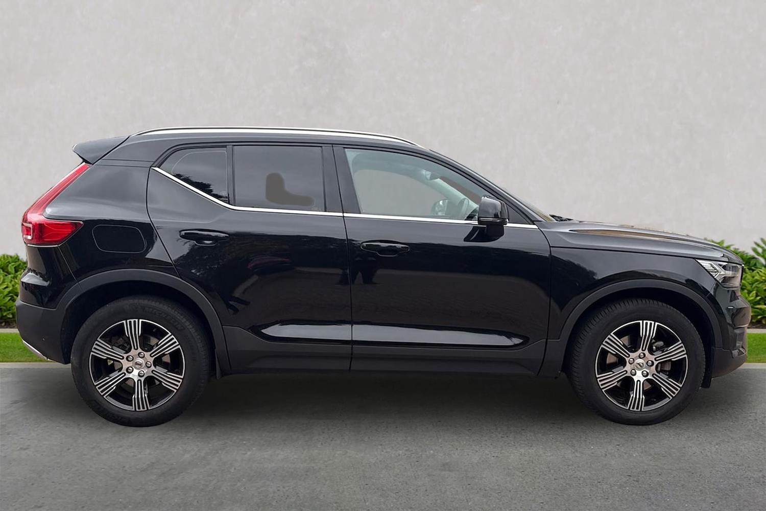 Used Volvo XC40 2020 for sale - 76655878: Photo 3