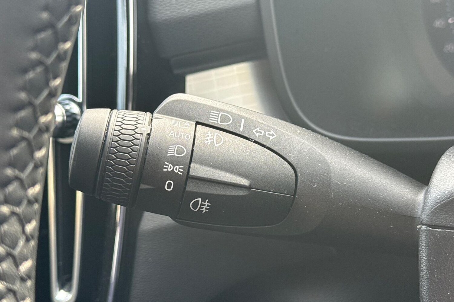 Used Volvo XC40 2025 for sale - 77984002: Photo 29