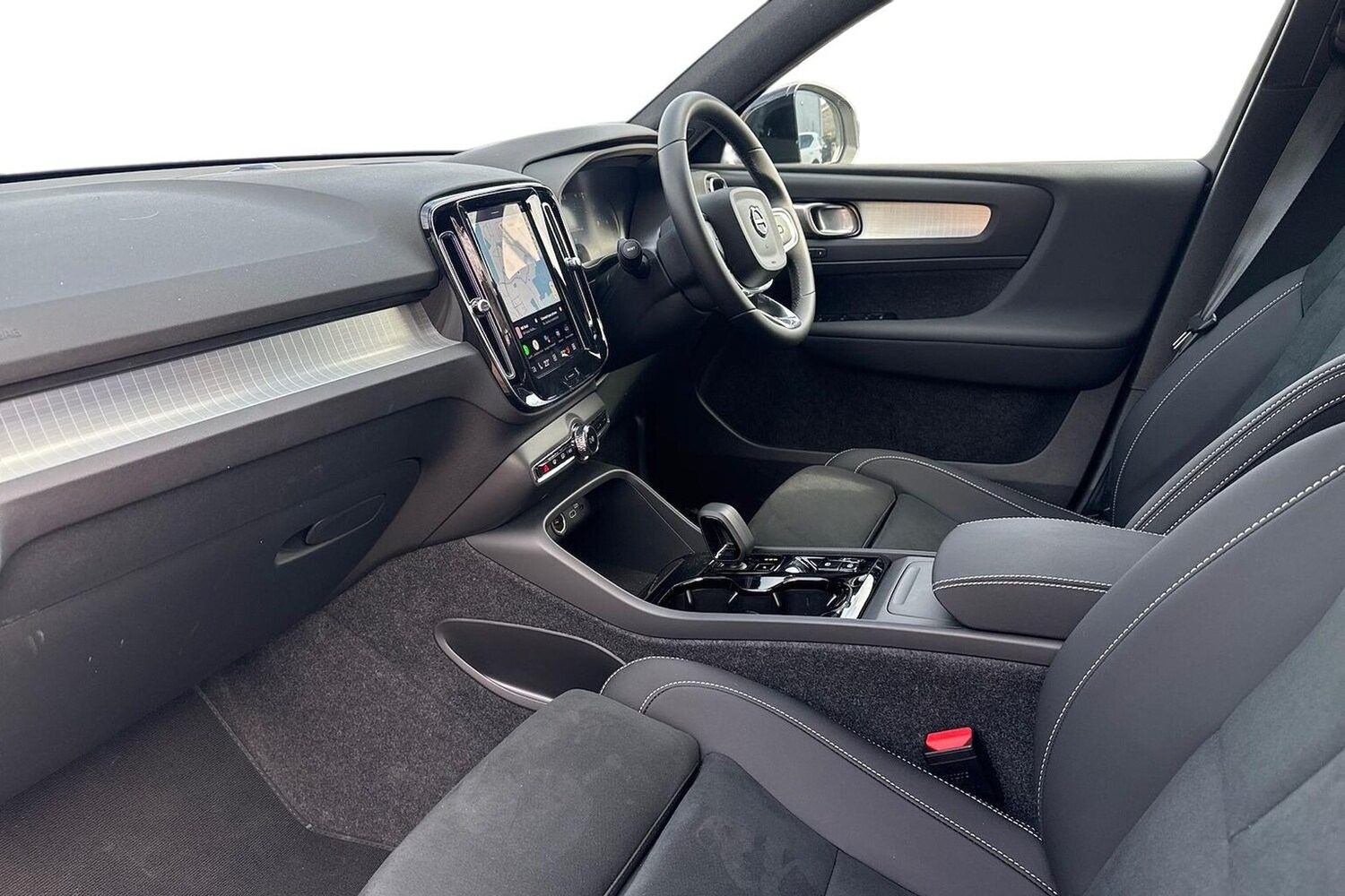 Used Volvo XC40 2025 for sale - 77984002: Photo 7