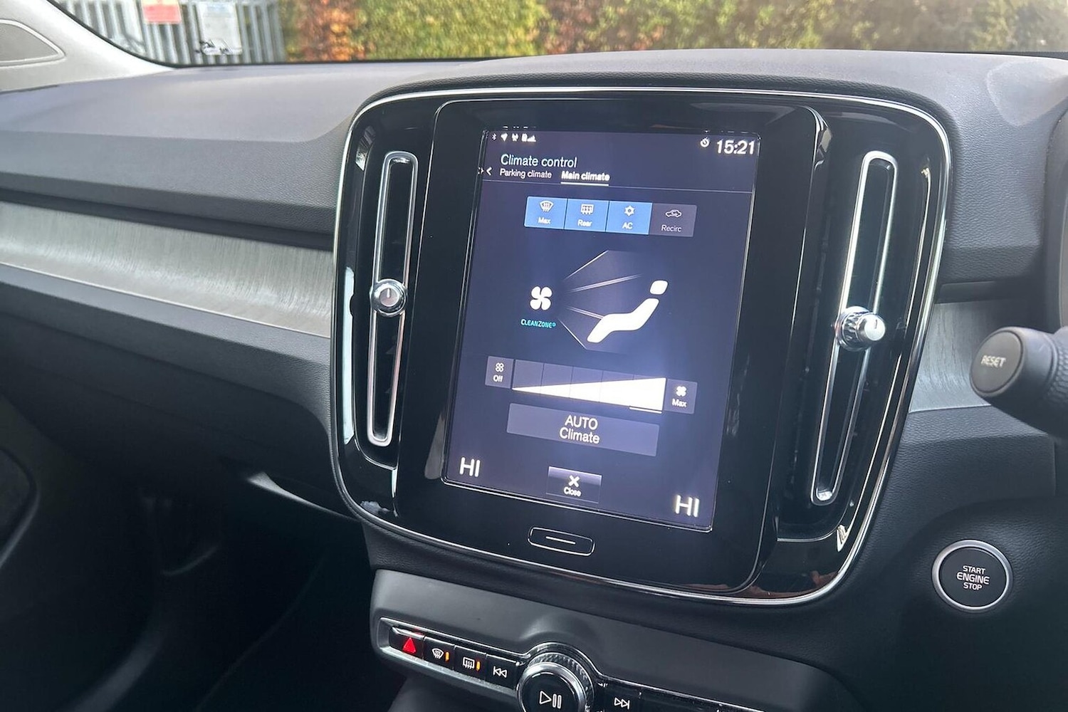 Used Volvo XC40 2022 for sale - 76720343: Photo 11