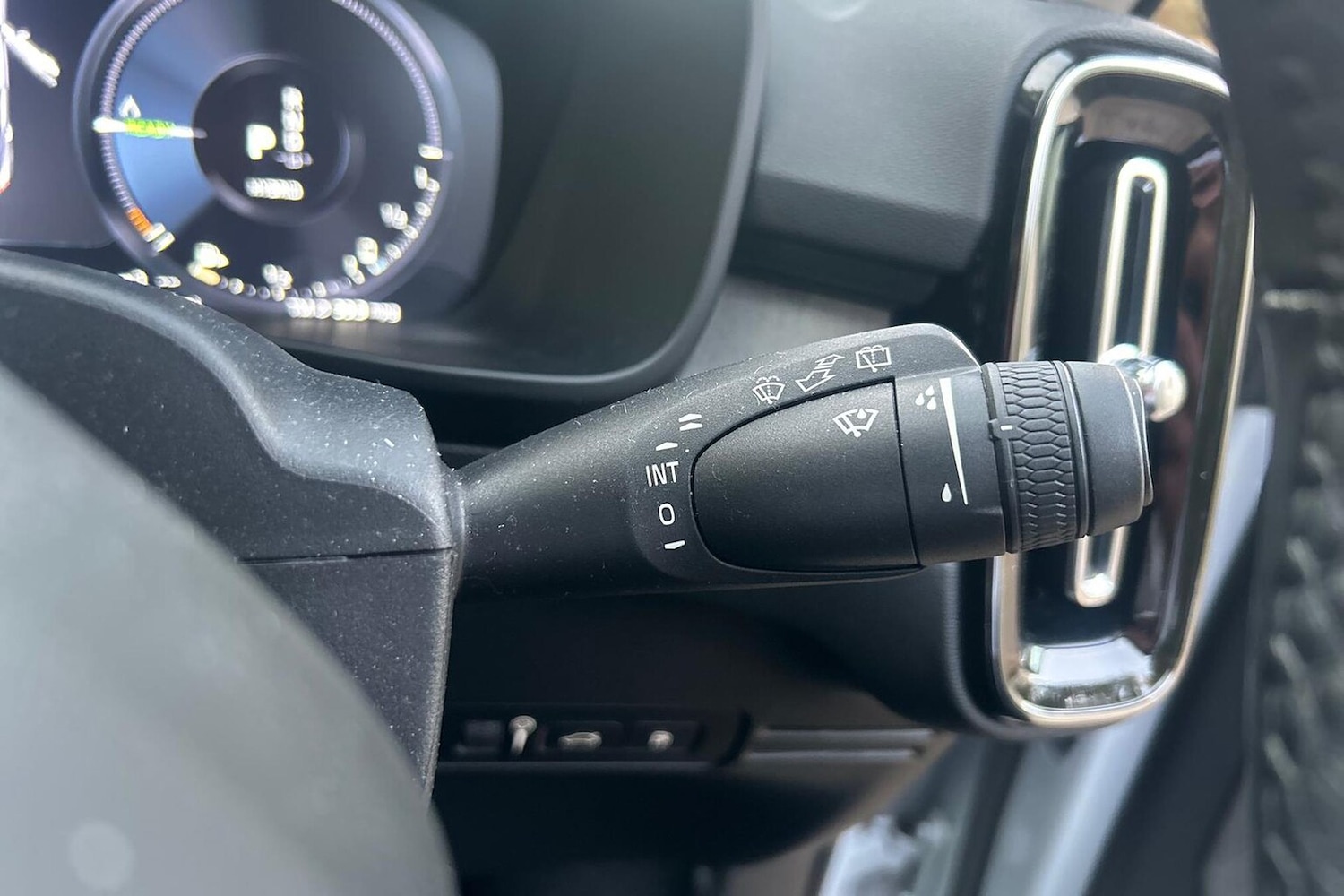 Used Volvo XC40 2022 for sale - 76720343: Photo 29