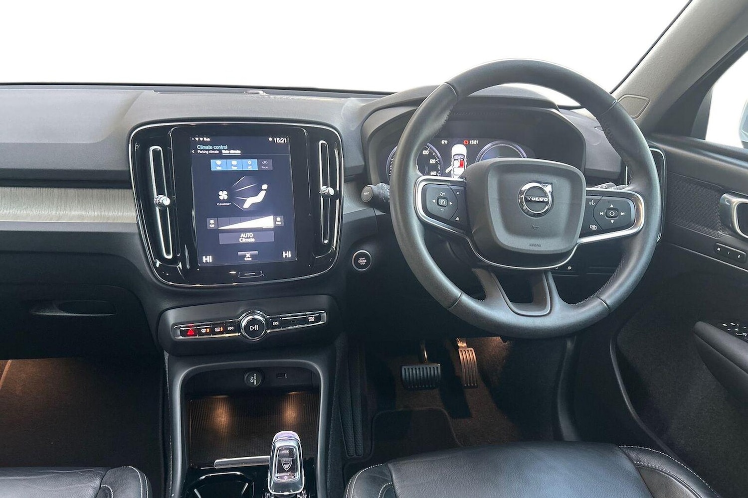 Used Volvo XC40 2022 for sale - 76720343: Photo 9