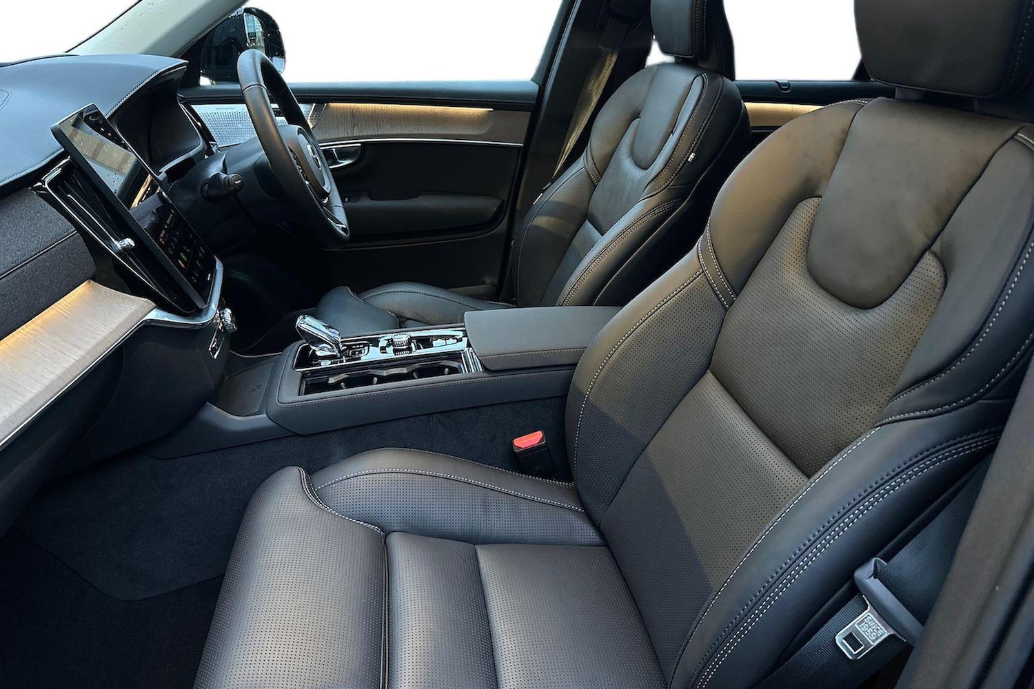 Used Volvo XC90 2025 for sale - 77564228: Photo 7