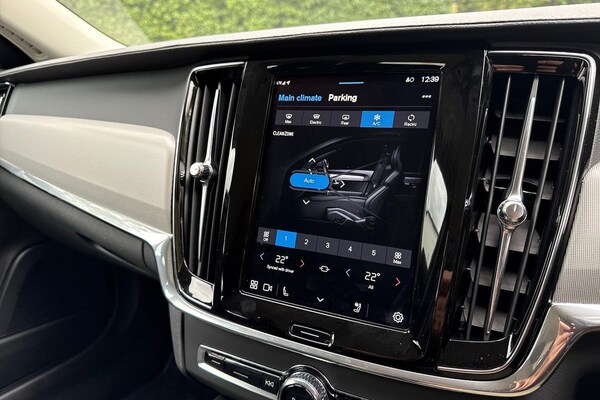 Used Volvo V90 2025 for sale - 75513100: Photo 12