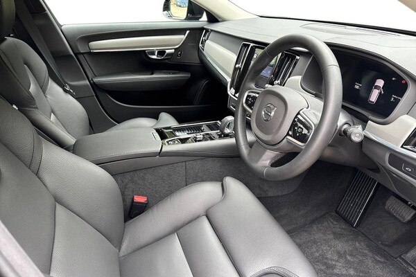 Used Volvo V90 2025 for sale - 75513100: Photo 15