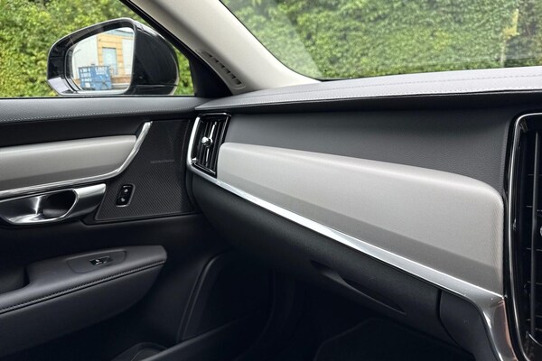 Used Volvo V90 2025 for sale - 75513100: Photo 24