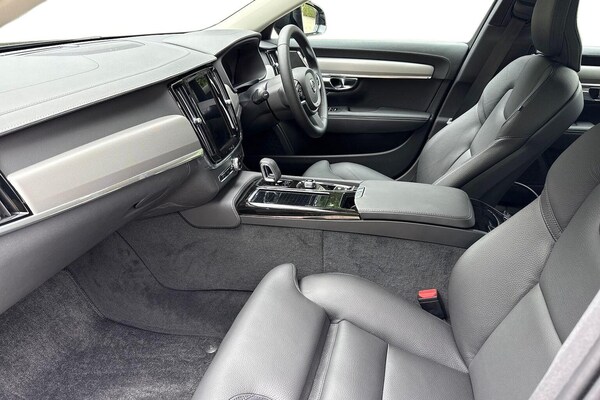Used Volvo V90 2025 for sale - 75513100: Photo 7
