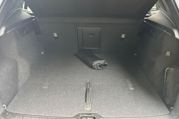 Used Volvo XC40 2024 for sale - 76243203: Photo 18