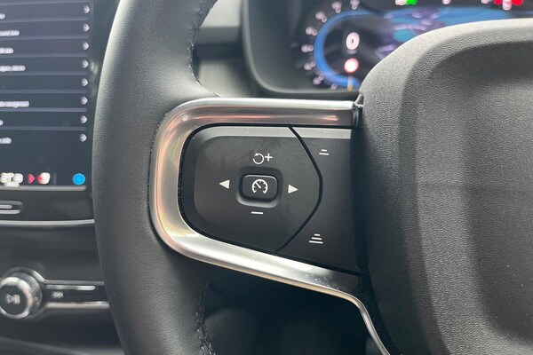 Used Volvo XC40 2024 for sale - 76243203: Photo 28