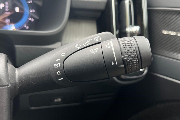 Used Volvo XC40 2024 for sale - 76243203: Photo 29
