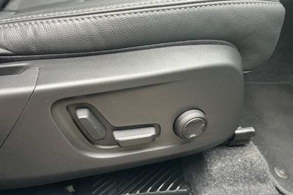 Used Volvo XC40 2024 for sale - 76243203: Photo 31