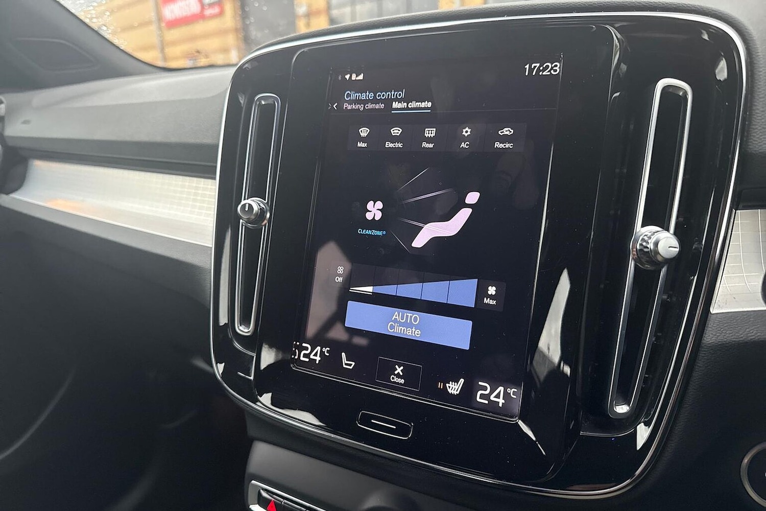 Used Volvo XC40 2023 for sale - 76164963: Photo 12