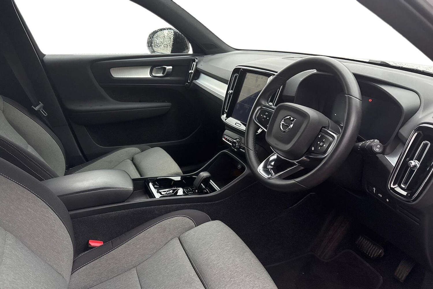 Used Volvo XC40 2023 for sale - 76164963: Photo 15
