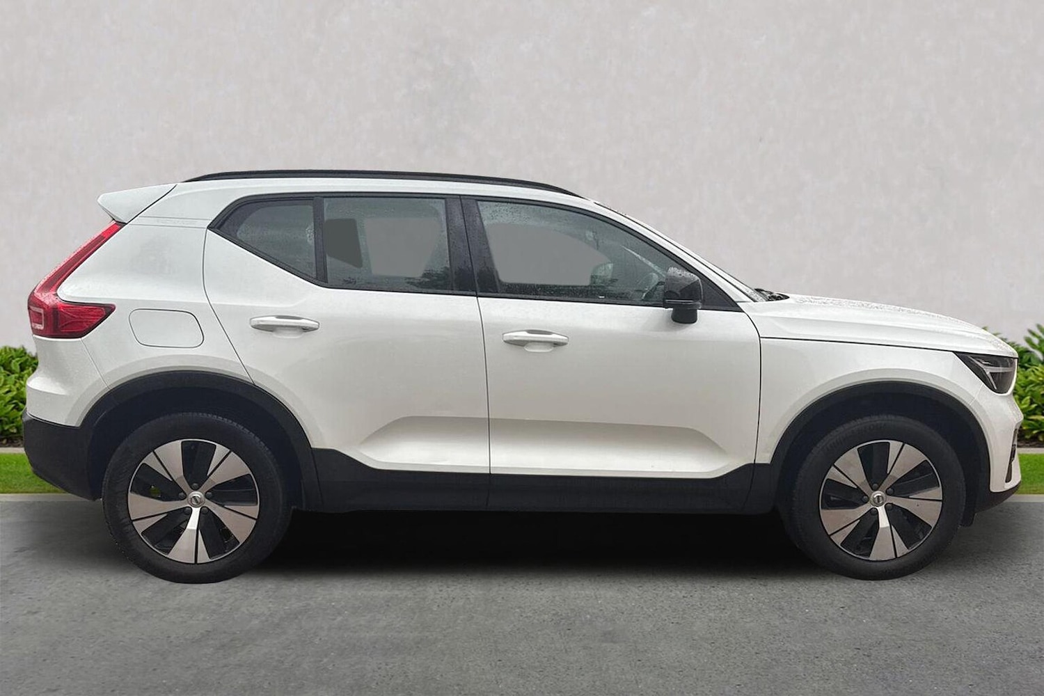 Used Volvo XC40 2023 for sale - 76164963: Photo 3