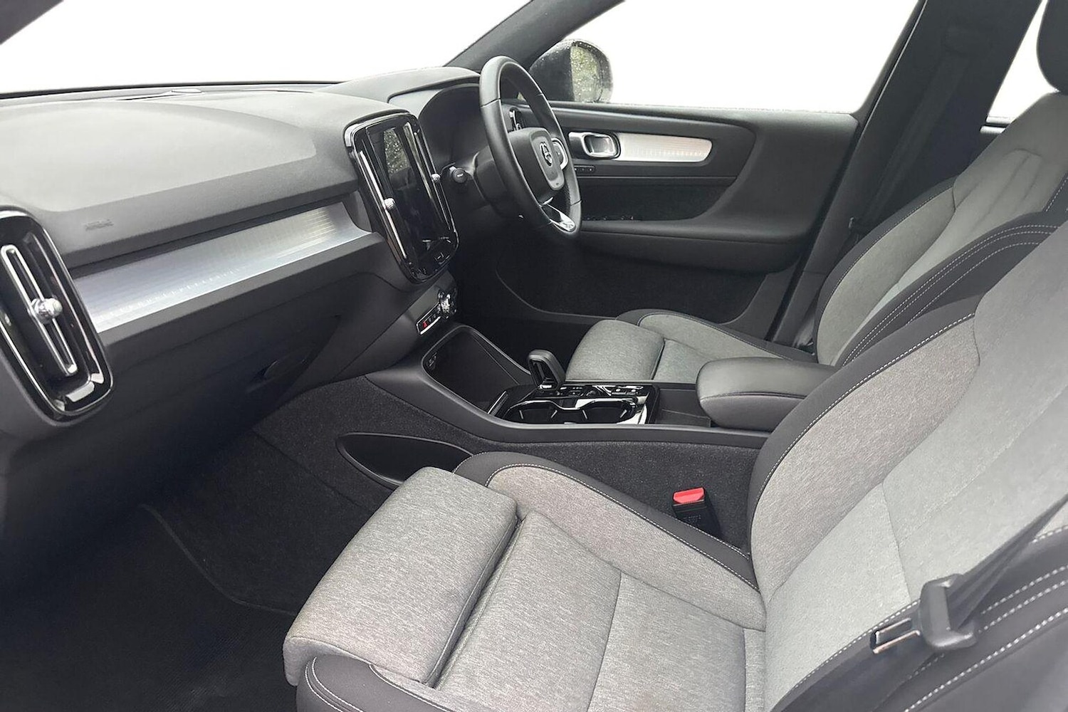 Used Volvo XC40 2023 for sale - 76164963: Photo 7