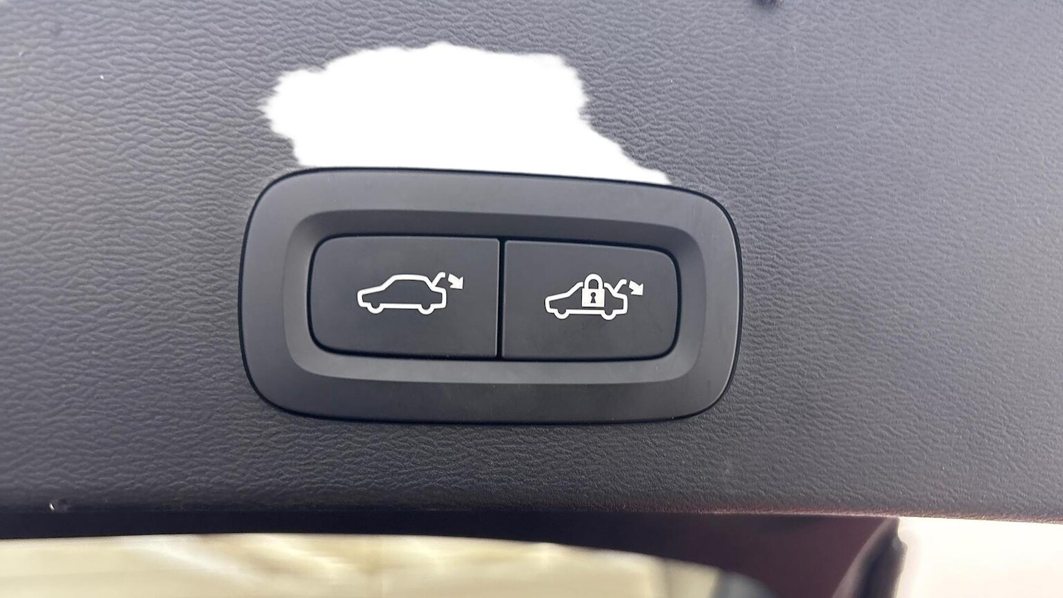 Used Volvo XC40 2024 for sale - 76413930: Photo 18