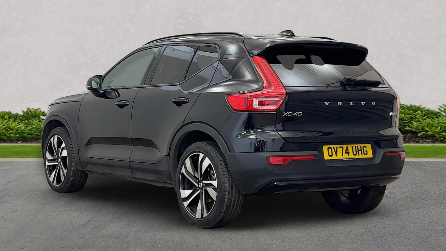 Used Volvo XC40 2024 for sale - 76413930: Photo 2