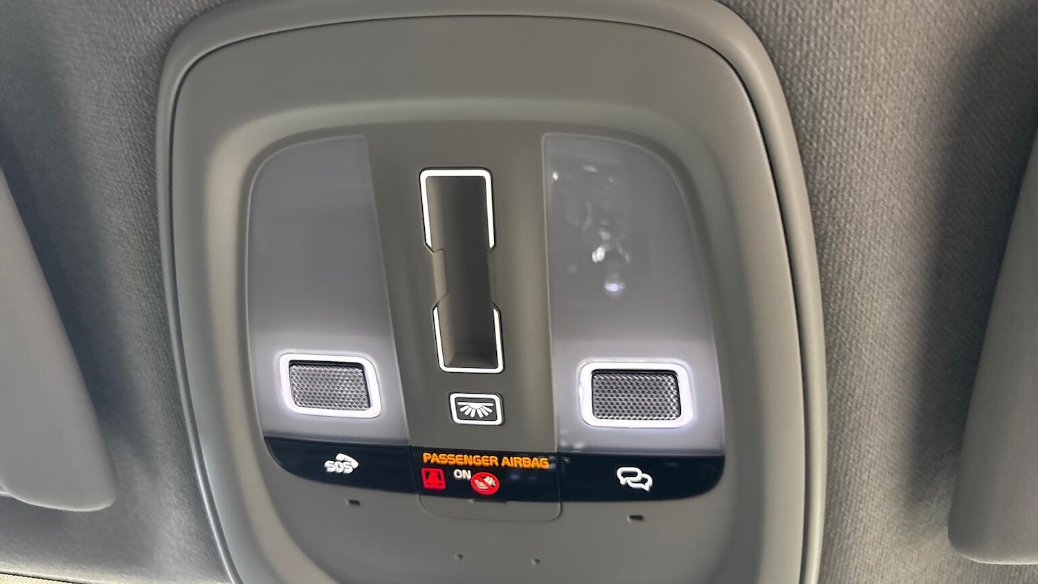 Used Volvo XC40 2024 for sale - 76413930: Photo 31