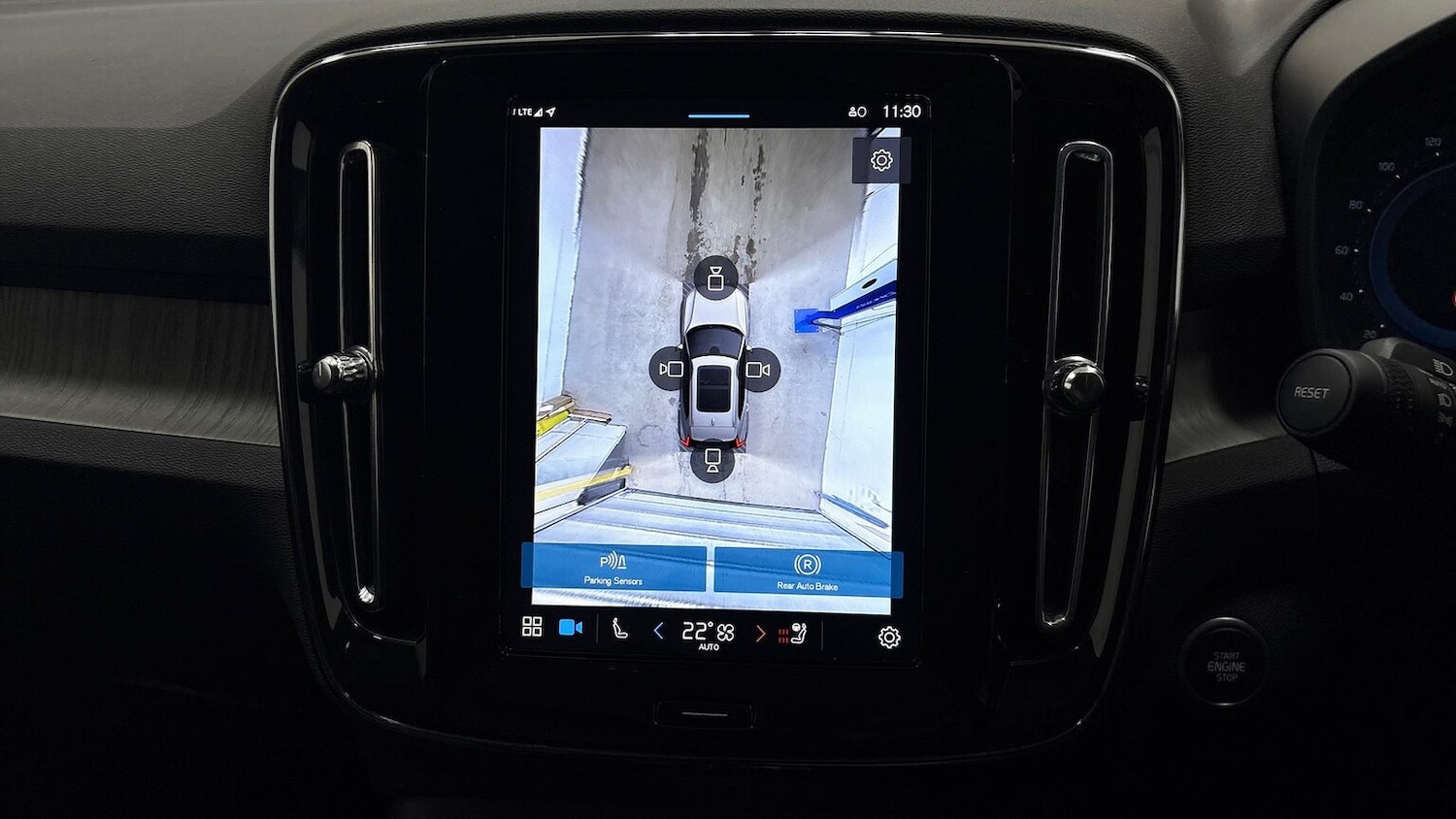 Used Volvo XC40 2024 for sale - 76413930: Photo 41