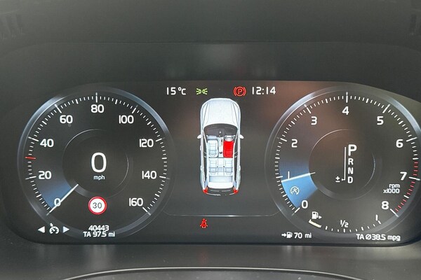 Used Volvo XC60 2019 for sale - 76300790: Photo 10