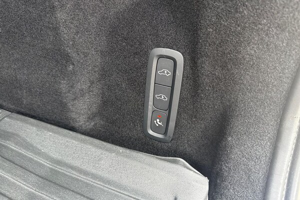 Used Volvo XC60 2019 for sale - 76300790: Photo 36